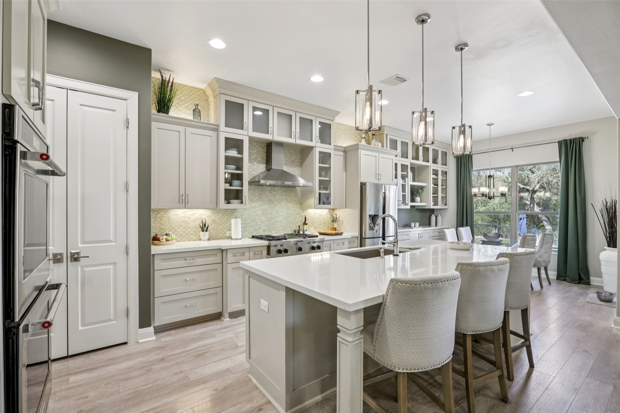 1000 Jonathan Cove Georgetown, TX 78628 - Photo 6 of 40 Modern kitchen w/ SS double oven & 4 burner gas cooktop w/ grill