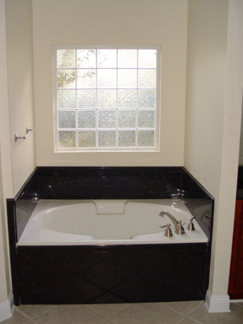 10639 South Side Loop Fairhope, AL 36532 - Photo 20 of 30 Master tub