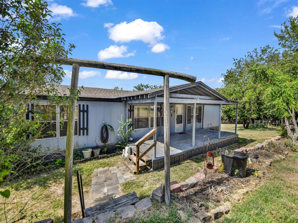 1933 Carter Road Springtown, TX 76082 - Photo 29 of 33 Gallery Image 29