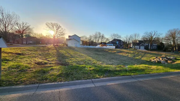 $80,000 | 930 Shady Oak Circle, Monticello, MN 55362