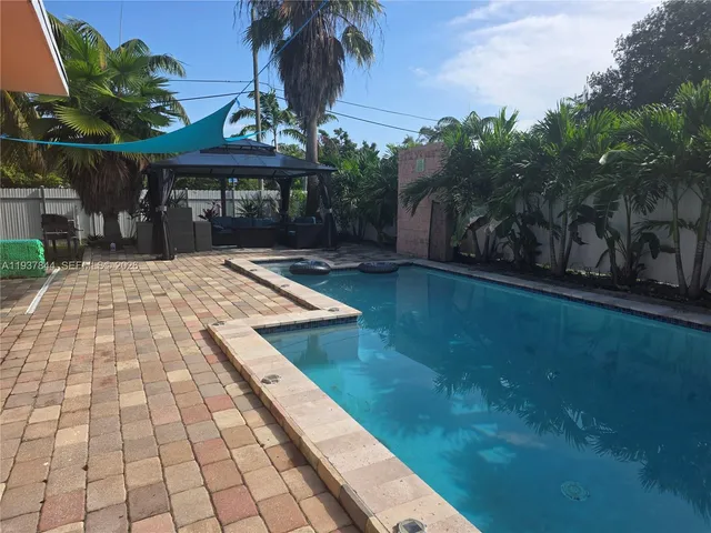 $650,000 | 13895 Northeast 11th Avenue, North Miami, FL 33161