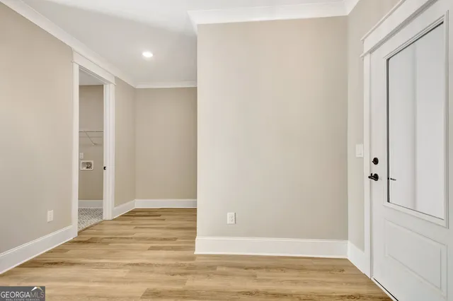 a view of a yard in front of a house