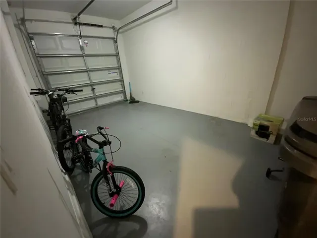 $2,300 | 10823 Ft White Court, Tampa, FL 33647