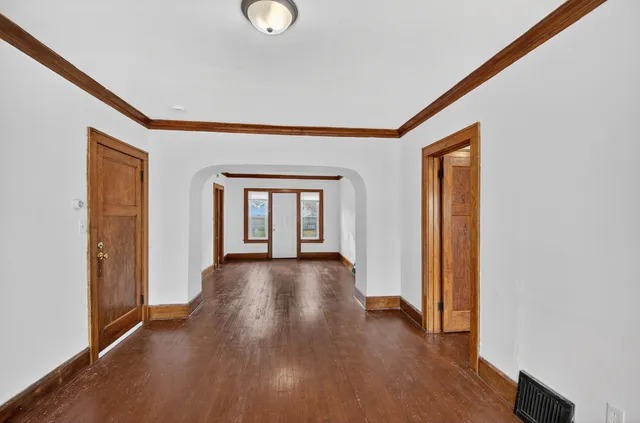 $1,375 | 1927 Harriet Street, Racine, WI 53404