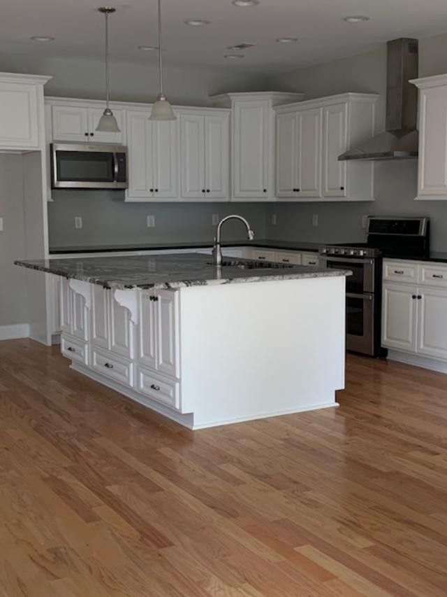 631 Ben Green Road Lebanon, TN 37090 - Photo 5 of 13 a kitchen with a sink and cabinets