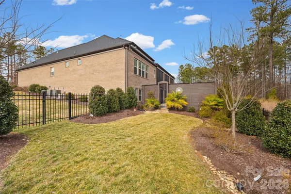$2,500,000 | 1508 Amanda Drive, Matthews, NC 28104