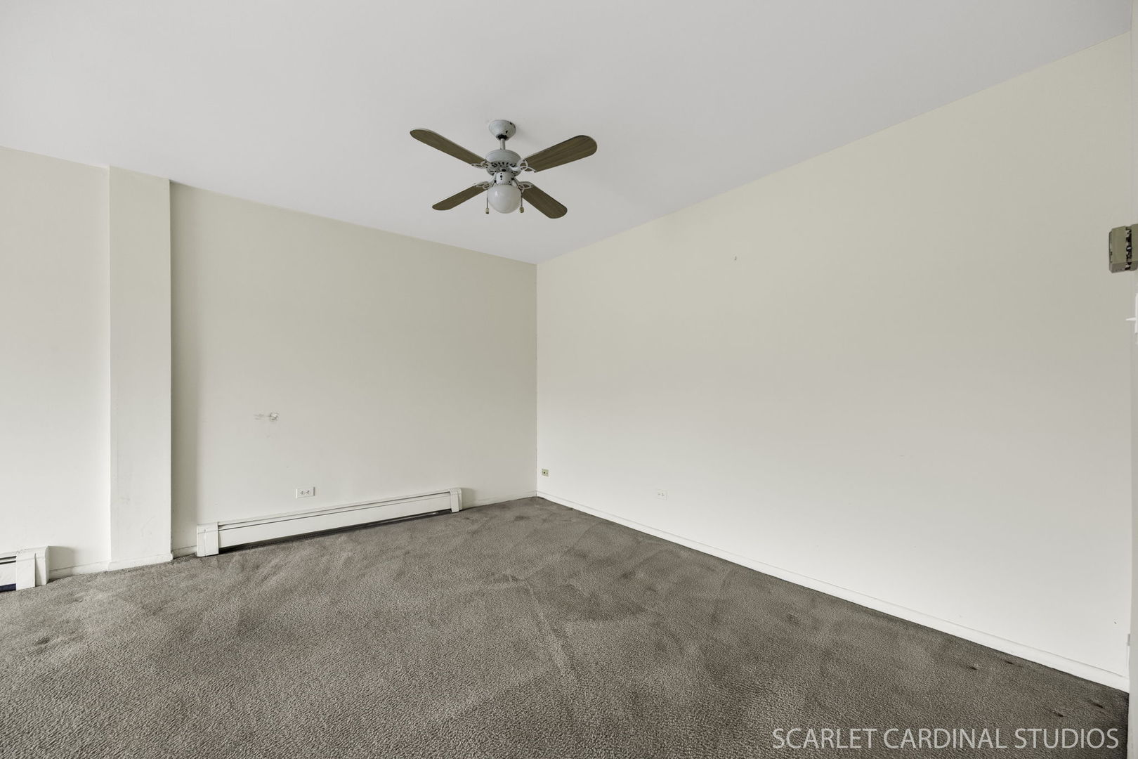 1321 South Finley Road, Unit 416 Lombard, IL 60148 - Photo 6 of 19 an empty room