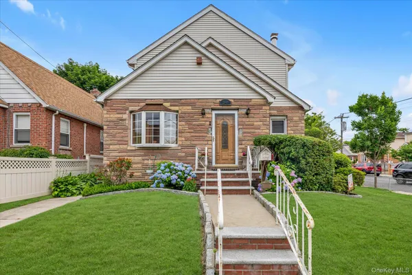 $1,308,888 | 29-43 201st Street | Auburndale