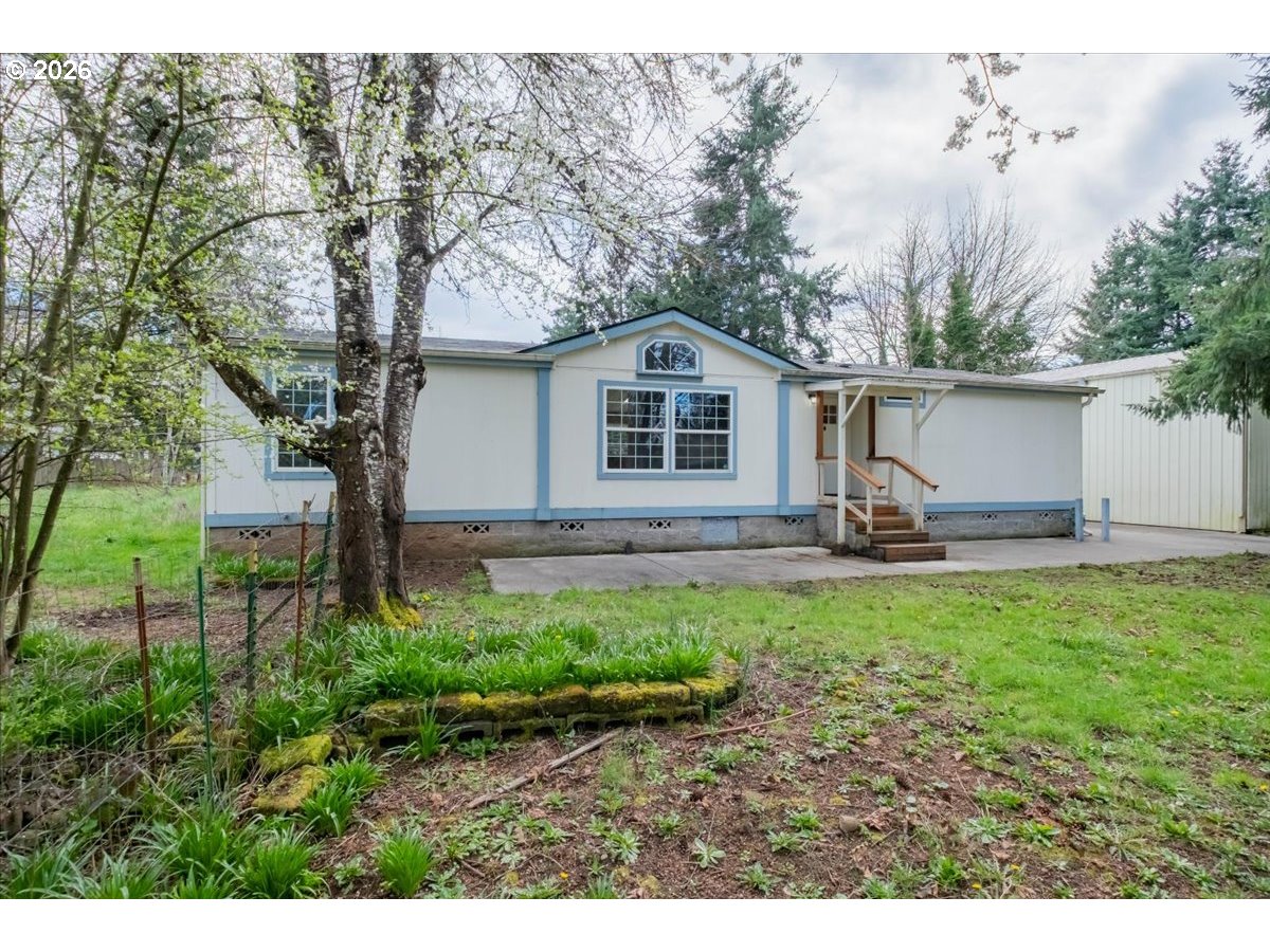 905 Mountain View Road Sweet Home, OR 97386 - Photo 1 of 42