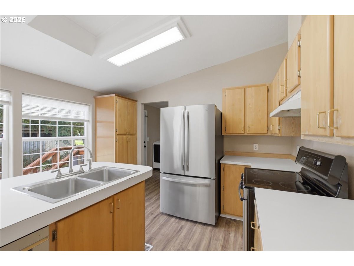 905 Mountain View Road Sweet Home, OR 97386 - Photo 13 of 42