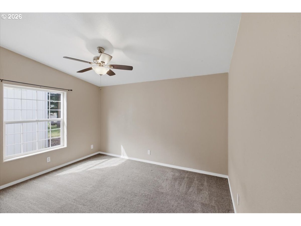 905 Mountain View Road Sweet Home, OR 97386 - Photo 27 of 42