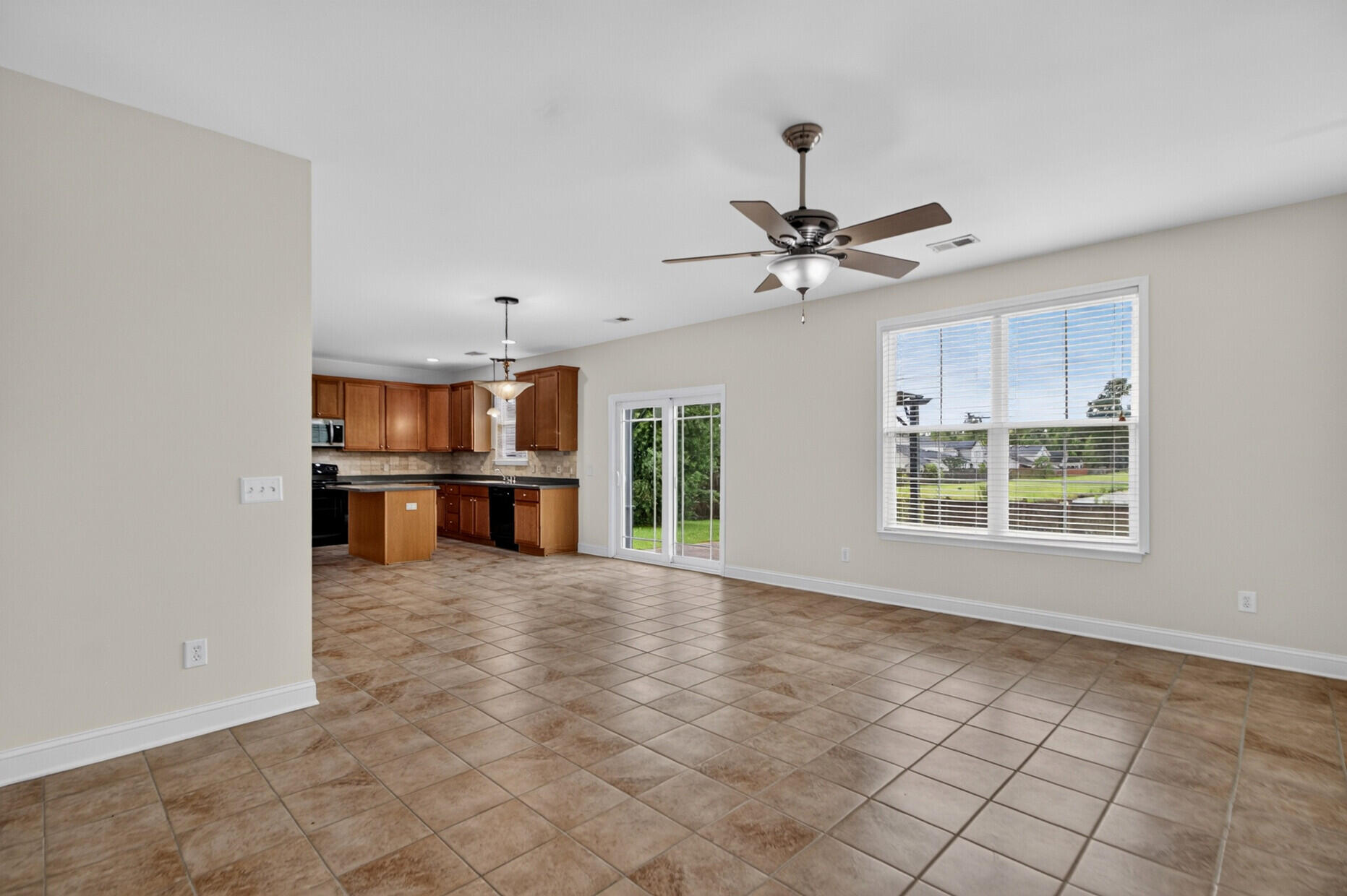 152 Spindle Way Goose Creek, SC 29445 - Photo 10 of 26