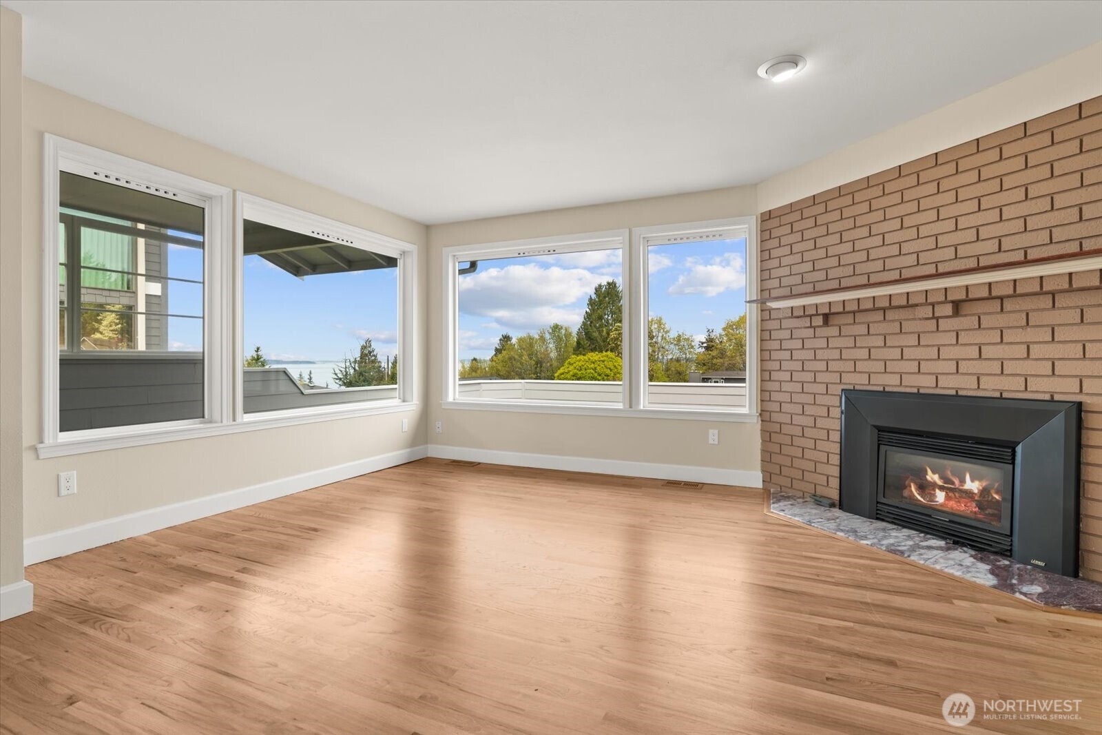 944 Maple Street Edmonds, WA 98020 - Photo 13 of 39