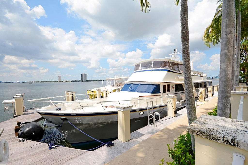 400 Caribbean Road Palm Beach, FL 33480 - Photo 31 of 45 Dock 3