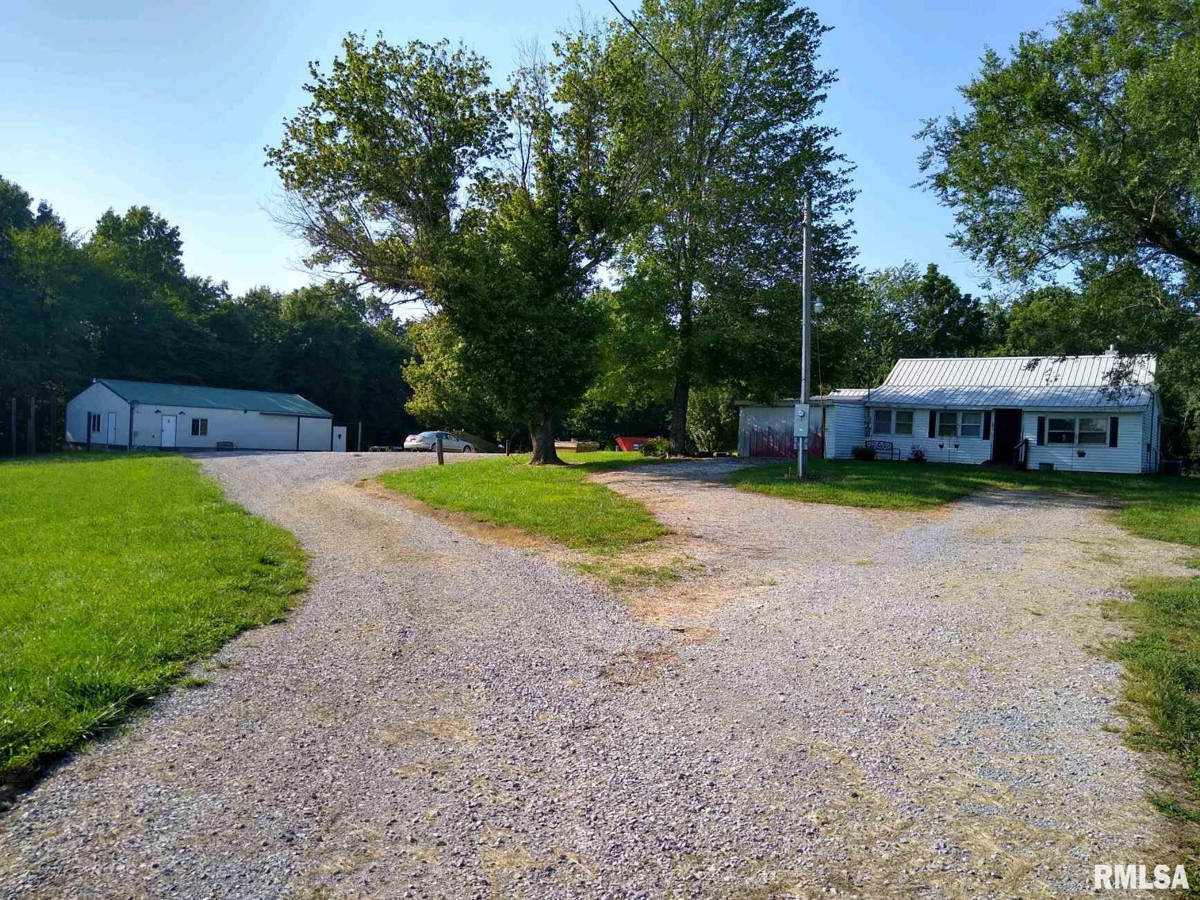 429 Cadiz Road Elizabethtown, IL 62931 - Photo 1 of 26
