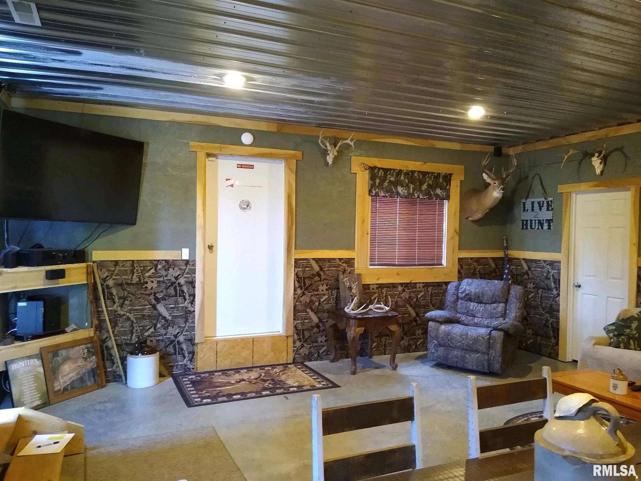 429 Cadiz Road Elizabethtown, IL 62931 - Photo 8 of 26