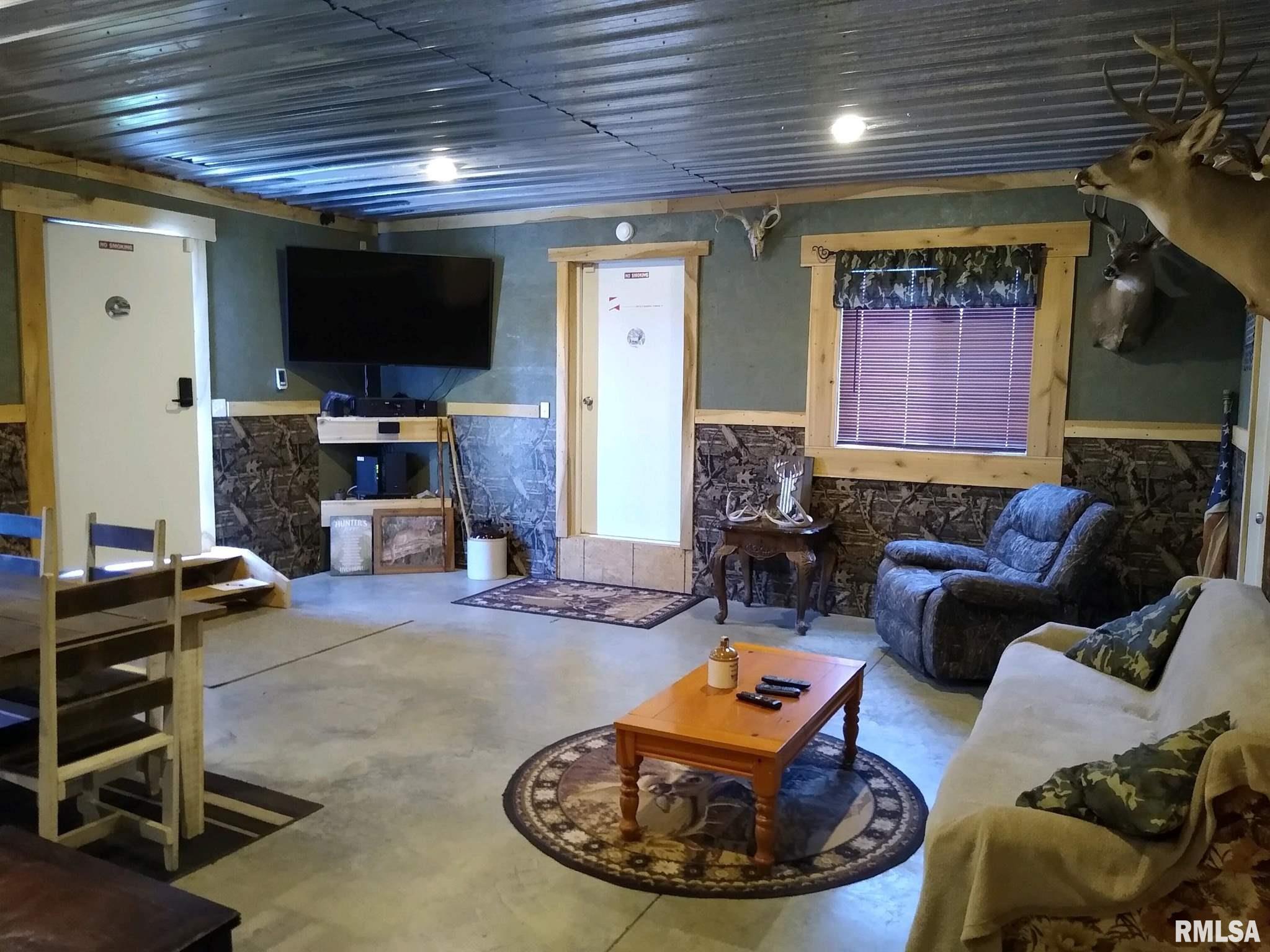 429 Cadiz Road Elizabethtown, IL 62931 - Photo 9 of 26