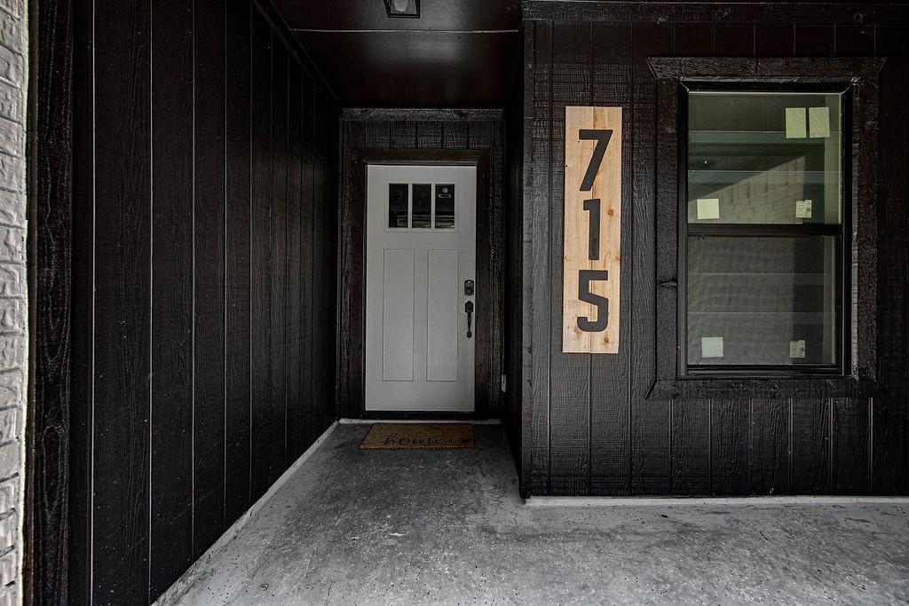 715 Pheasant Run Burleson, TX 76028 - Photo 25 of 28 a view of a elevator