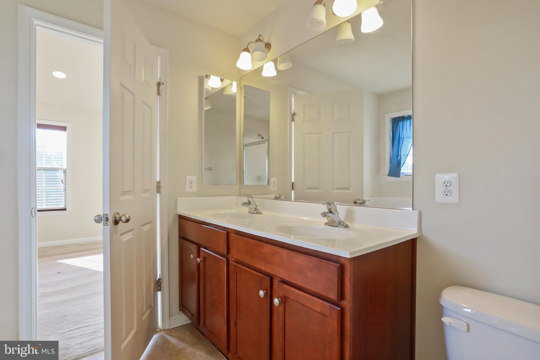 1247 Stallion Street Ranson, WV 25438 - Photo 25 of 58 Master bath