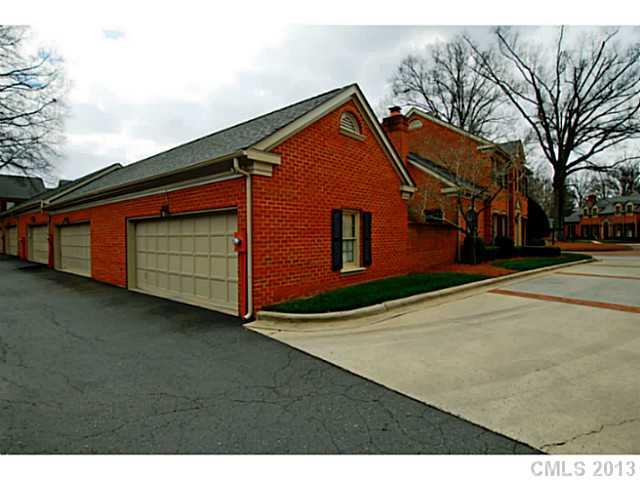 2835 Sharon View Road, Unit 283513 Charlotte, NC 28210 - Photo 2 of 16 Gallery Image 2