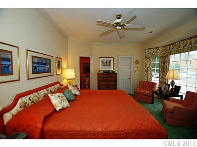 2835 Sharon View Road, Unit 283513 Charlotte, NC 28210 - Photo 12 of 16 Gallery Image 12