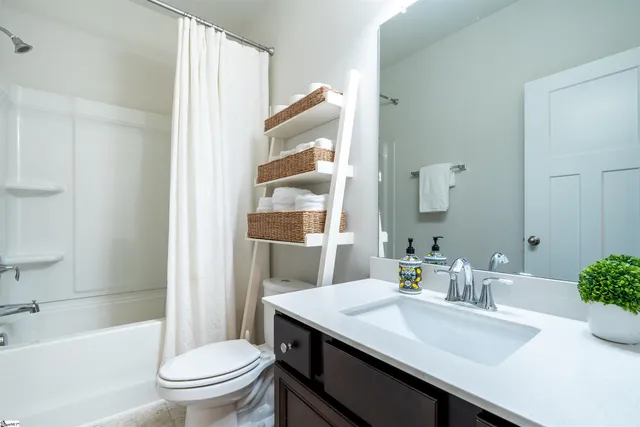 $400,000 | 39 Larson Drive, Simpsonville, SC 29681