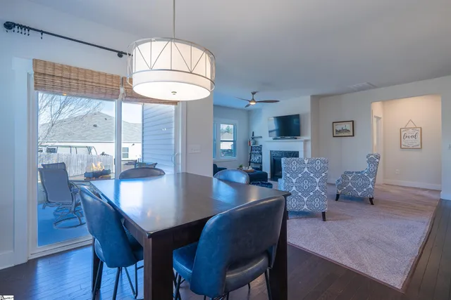 $400,000 | 39 Larson Drive, Simpsonville, SC 29681