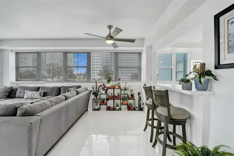 $385,000 | 1900 South Ocean Drive, Unit 301, Fort Lauderdale, FL 33316