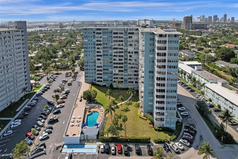 $385,000 | 1900 South Ocean Drive, Unit 301, Fort Lauderdale, FL 33316