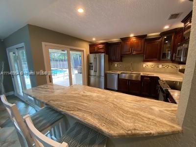 382 Northwest 35th Lane Boca Raton, FL 33431 - Photo 7 of 18