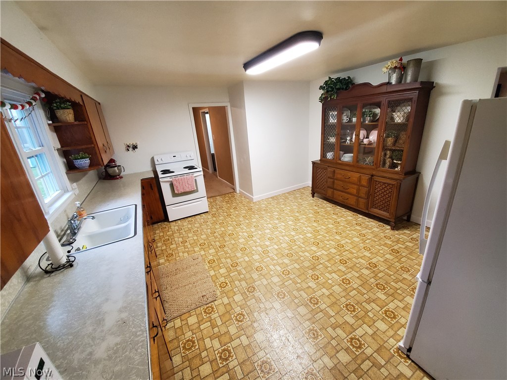 3295 East South Range Road New Springfield, OH 44443 - Photo 8 of 17