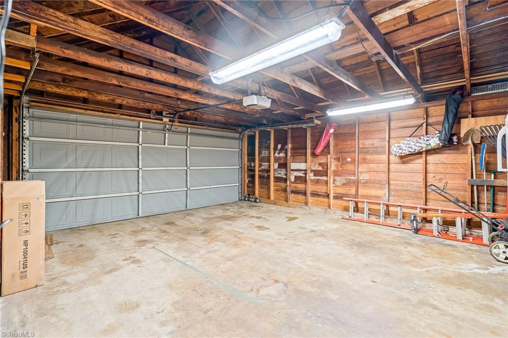 301 East Farriss Avenue High Point, NC 27262 - Photo 26 of 43