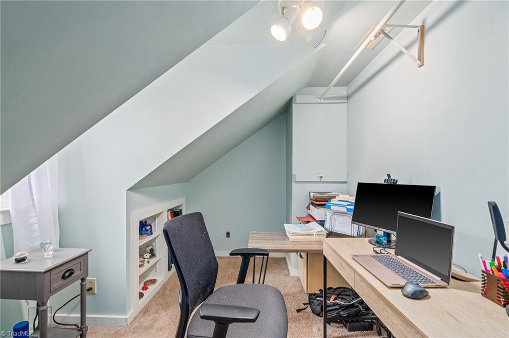 301 East Farriss Avenue High Point, NC 27262 - Photo 30 of 43