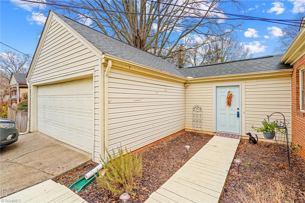 301 East Farriss Avenue High Point, NC 27262 - Photo 42 of 43