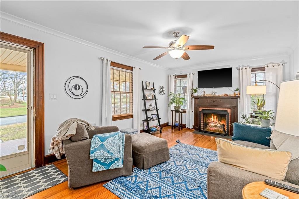 301 East Farriss Avenue High Point, NC 27262 - Photo 9 of 43