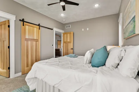 $769,900 | 3814 West Fieldwood Drive, Janesville, WI 53545