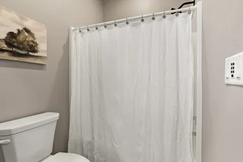 $769,900 | 3814 West Fieldwood Drive, Janesville, WI 53545