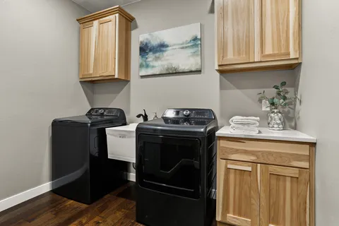 $769,900 | 3814 West Fieldwood Drive, Janesville, WI 53545