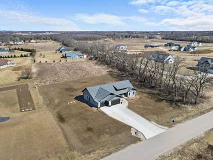 $769,900 | 3814 West Fieldwood Drive, Janesville, WI 53545