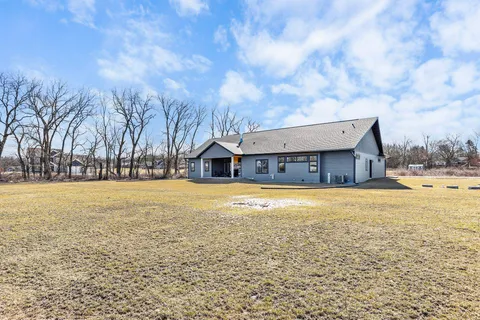 $769,900 | 3814 West Fieldwood Drive, Janesville, WI 53545