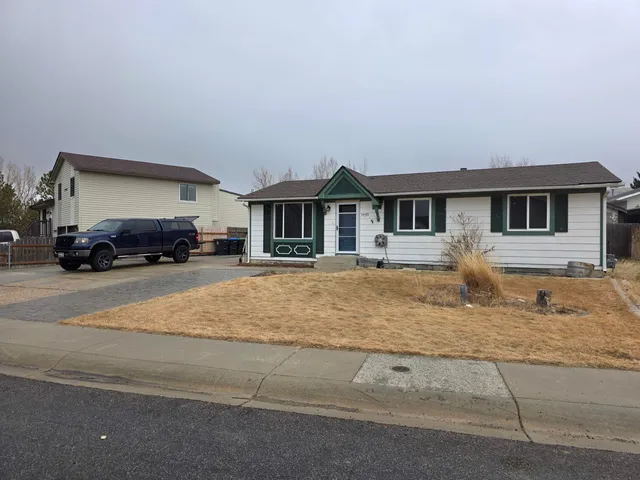 $275,000 | 1440 North Riverbend Drive, Green River, WY 82935