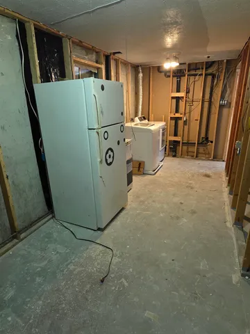 $275,000 | 1440 North Riverbend Drive, Green River, WY 82935