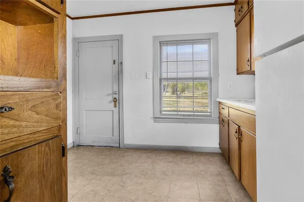 a view of a storage & utility room
