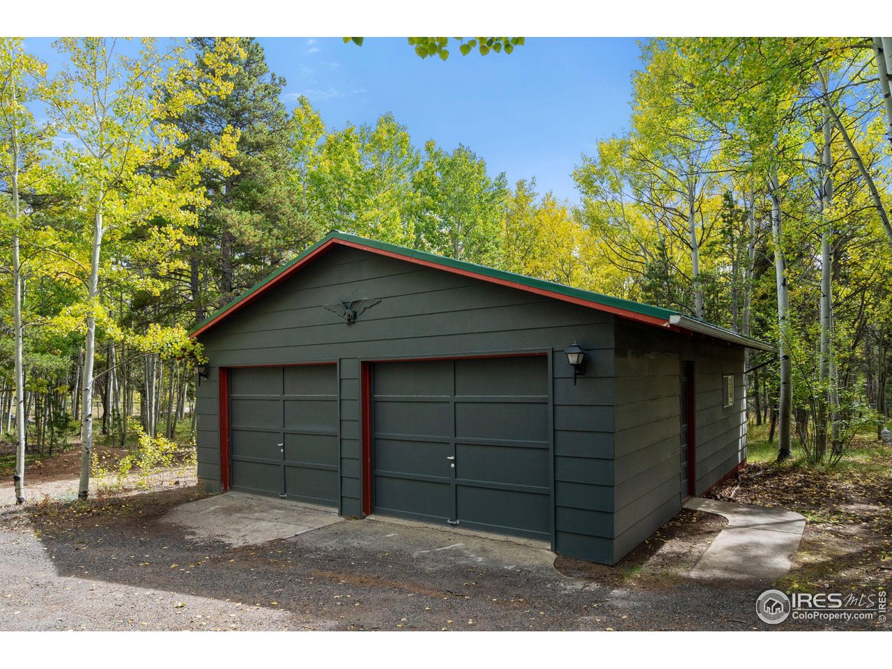 83 Iris Road Black Hawk, CO 80422 - Photo 2 of 32 2 car detached garage