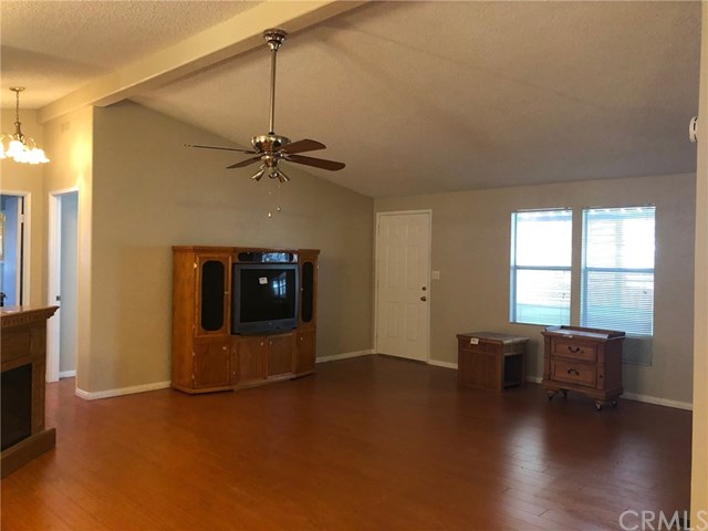 4041 Pedrey Riverside Ca, Unit 6 Riverside, CA 92509 - Photo 5 of 11 Gallery Image 5
