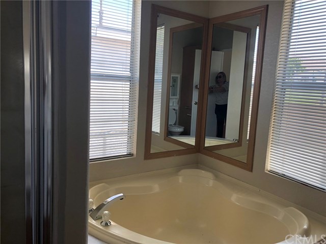 4041 Pedrey Riverside Ca, Unit 6 Riverside, CA 92509 - Photo 9 of 11 Gallery Image 9