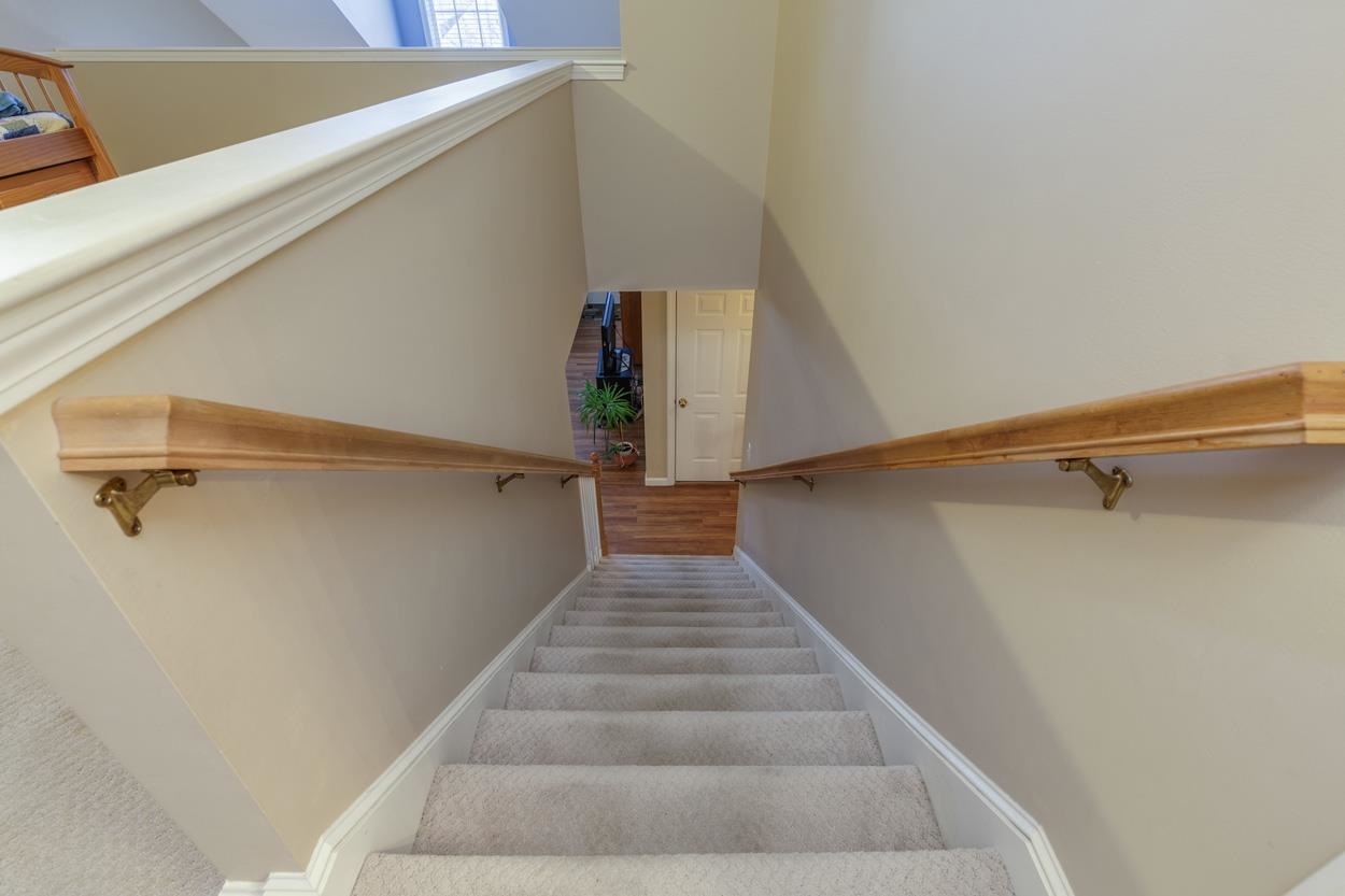 18 Pleasant Street Windham, NH 03087 - Photo 23 of 38