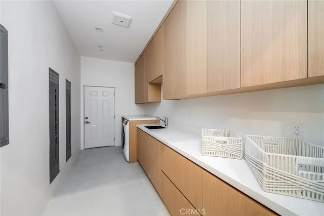 $29,500 | 4930 Palomar Drive, Tarzana, CA 91356