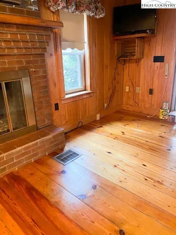 $327,500 | 169 Woodside Road, Galax, VA 24333