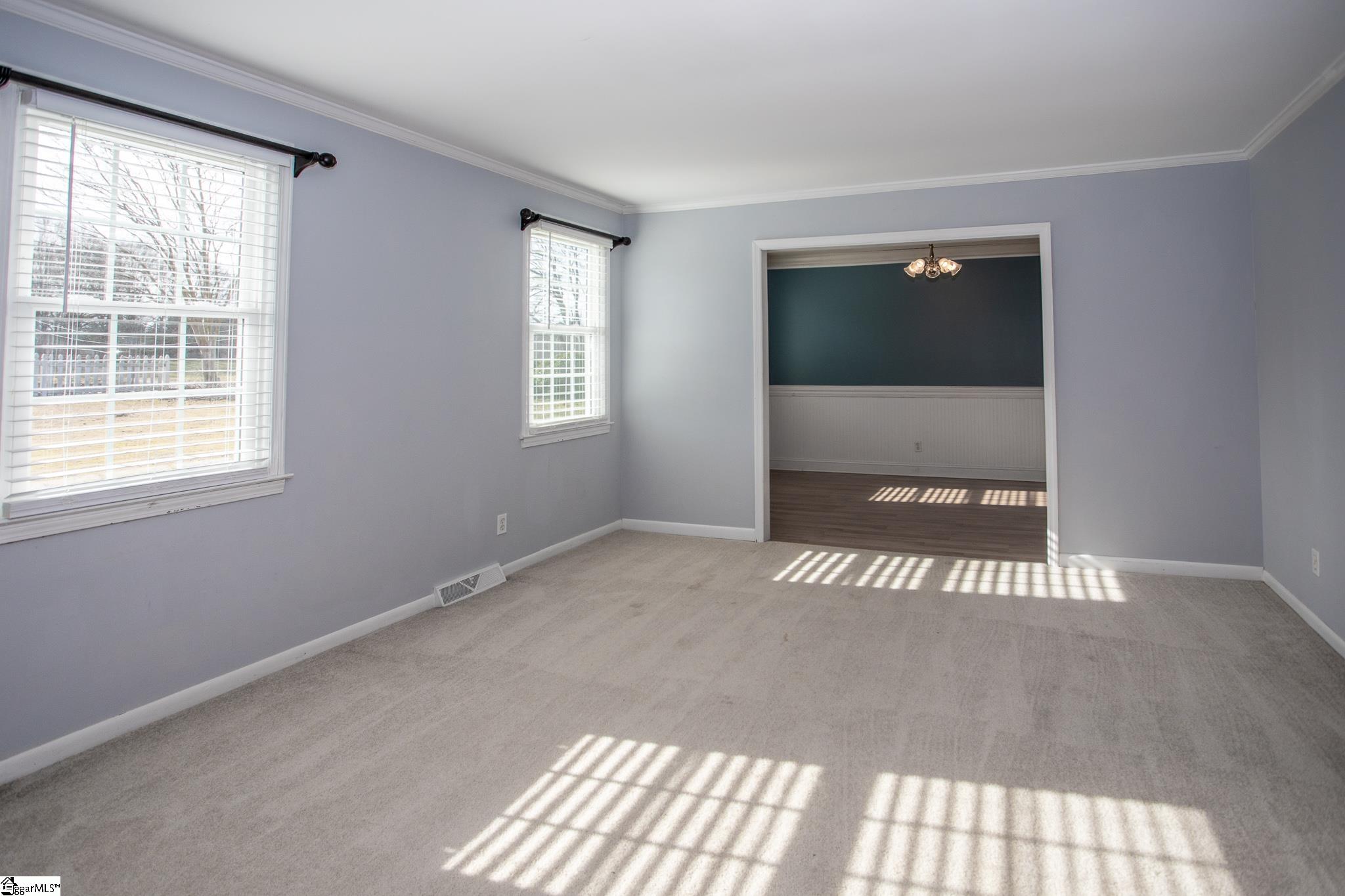 512 Brooks Road Mauldin, SC 29662 - Photo 3 of 29 Gallery Image 3